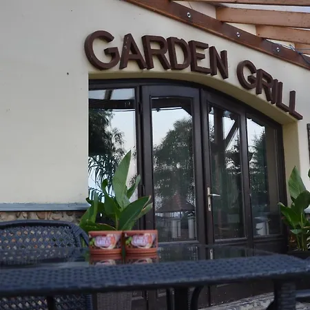 Garden Makó
