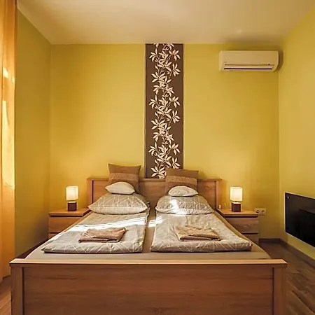 Nocleg ze śniadaniem Garden Vendeghaz 3*