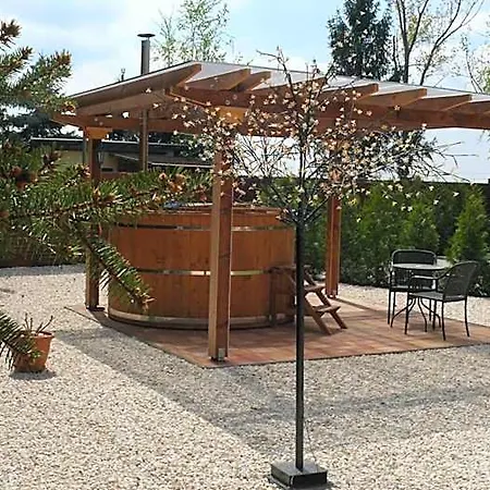 Garden Vendeghaz Nocleg ze śniadaniem Makó
